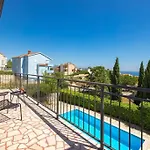 Premium - Pool, Big Garden, Seaside Town 克尔克