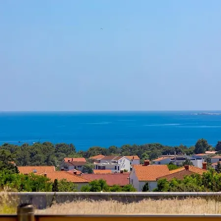 Premium - Pool, Big Garden, Seaside Town 克尔克